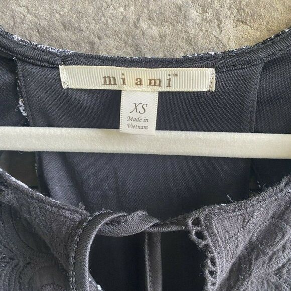 Mi Ami Francesca’s Dress Boho Black White Long Sleeve Mini Dress Size XS - Picture 4 of 5